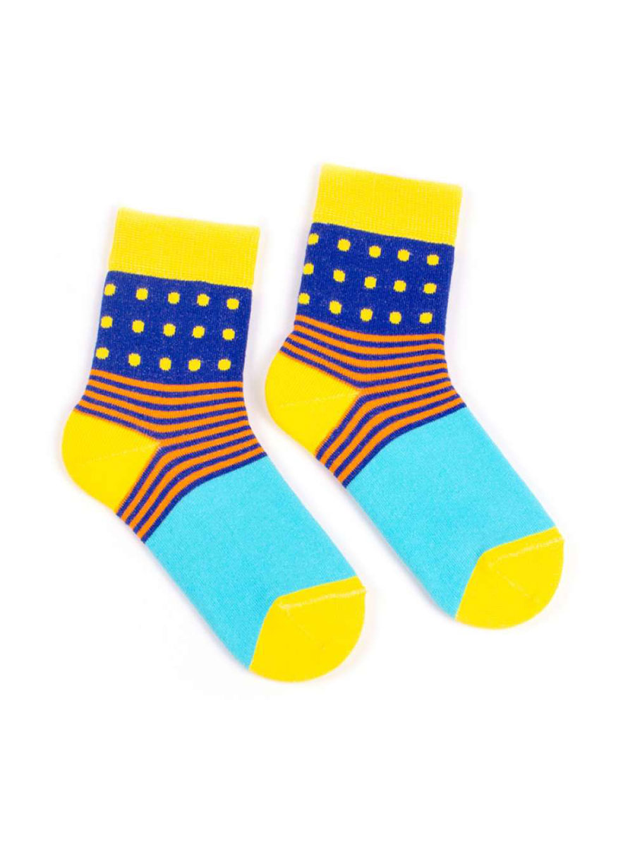 Картинка носочки. Носки для детей. Разноцветные носки. Яркие детские носки. Носки детские цветные.