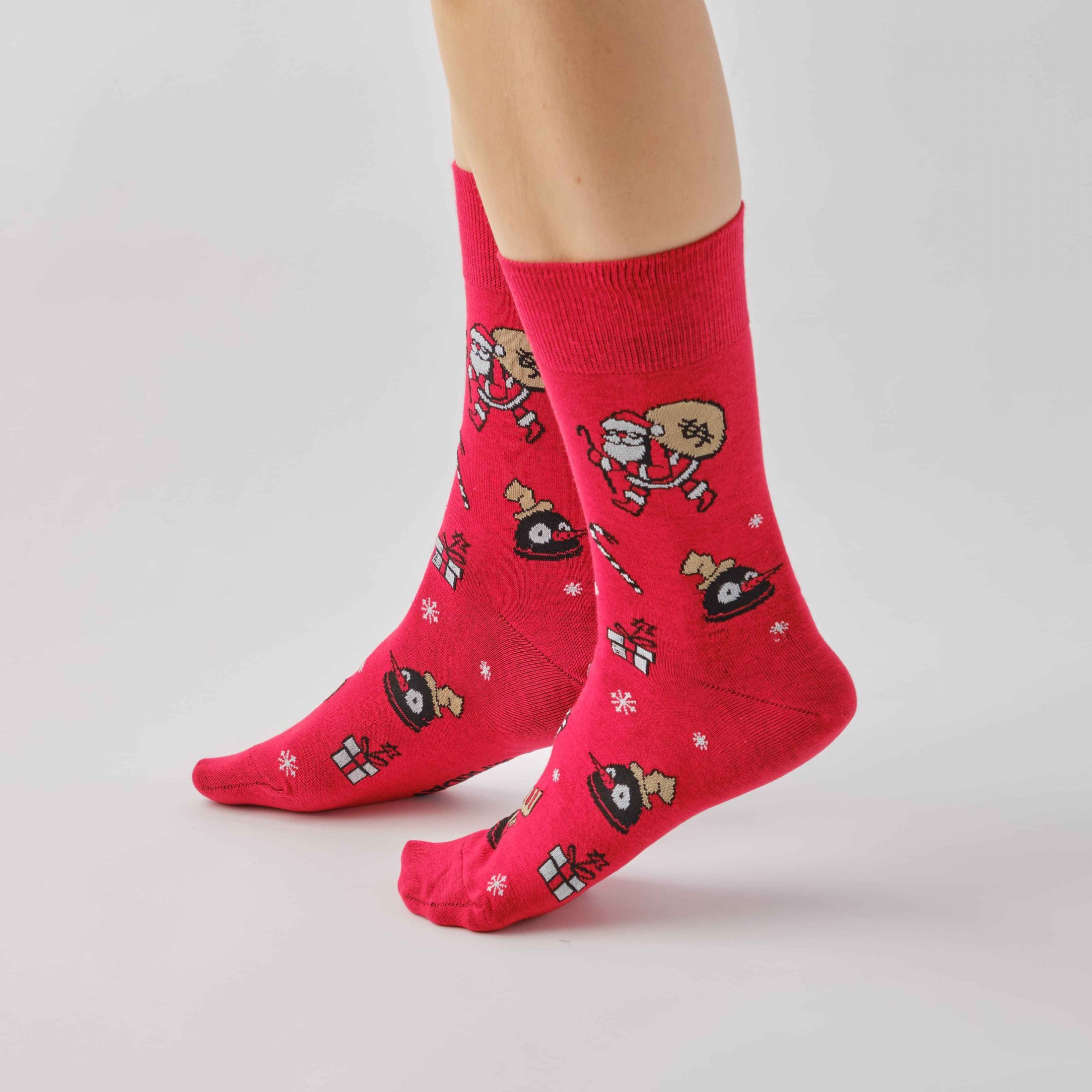 10 идей оригинального оформления подарков из носков